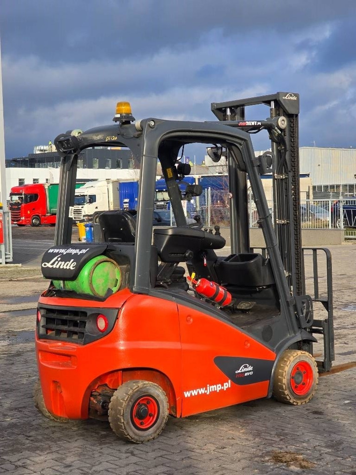 Linde H 16 T - 01 - رافعة شوكية تعمل بالغاز: صورة 5 Linde H 16 T - 01 - رافعة شوكية تعمل بالغاز: صورة 5
