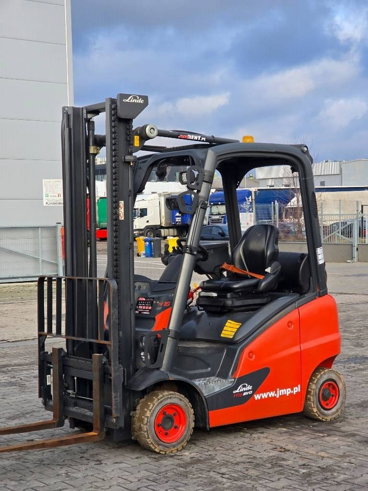 Linde H 16 T - 01 - رافعة شوكية تعمل بالغاز: صورة 3 Linde H 16 T - 01 - رافعة شوكية تعمل بالغاز: صورة 3