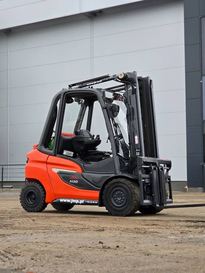 Linde H30T-01 - رافعة شوكية تعمل بالغاز: صورة 3 Linde H30T-01 - رافعة شوكية تعمل بالغاز: صورة 3