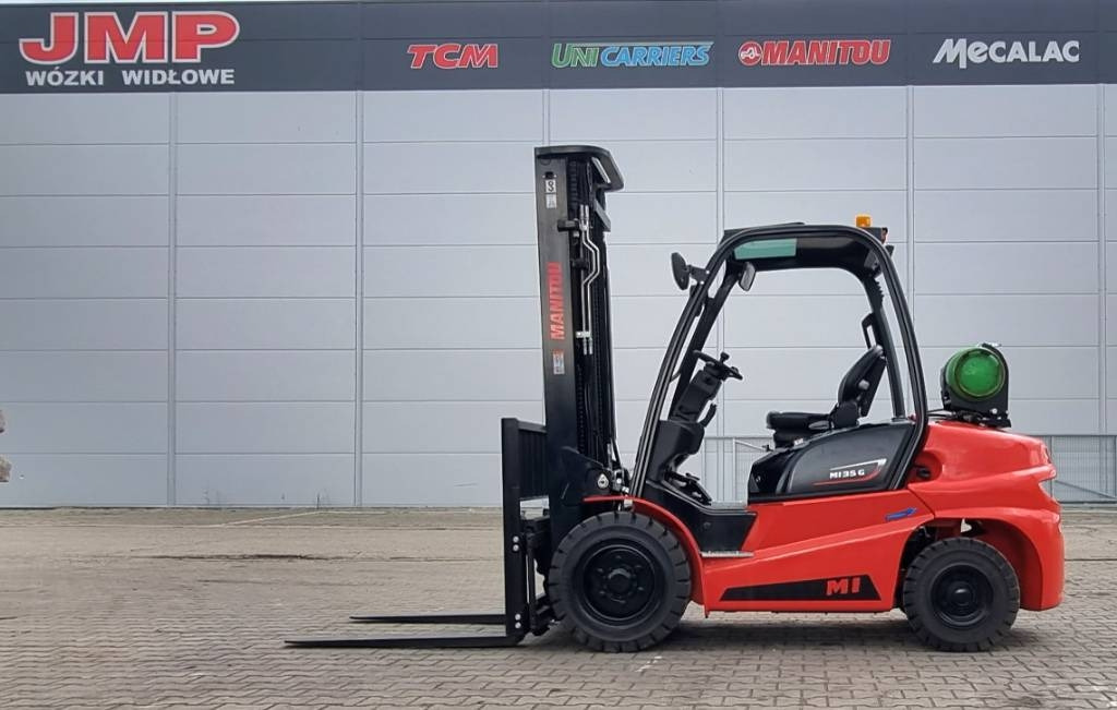 Manitou MI 35 G TRIPLEX 4700mm - رافعة شوكية تعمل بالغاز: صورة 4 Manitou MI 35 G TRIPLEX 4700mm - رافعة شوكية تعمل بالغاز: صورة 4