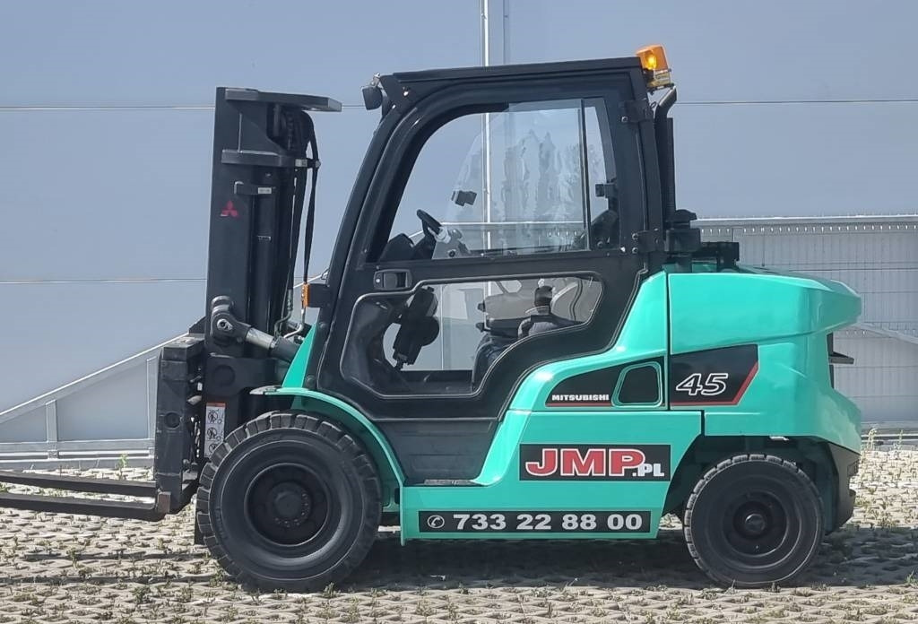 Mitsubishi FD45NT - رافعة شوكية ديزل: صورة 3 Mitsubishi FD45NT - رافعة شوكية ديزل: صورة 3