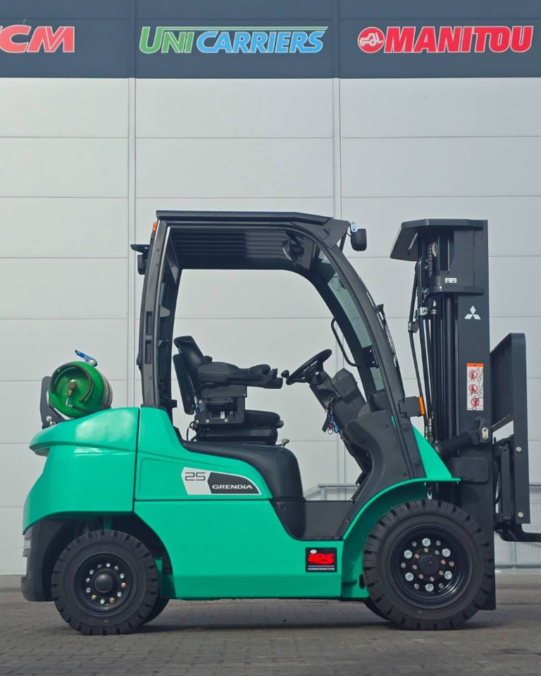 Mitsubishi FG 25 N DEMO like NEW - رافعة شوكية تعمل بالغاز: صورة 3 Mitsubishi FG 25 N DEMO like NEW - رافعة شوكية تعمل بالغاز: صورة 3