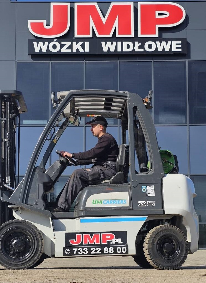 UniCarriers U1D2A25LQ DX25 LPG - رافعة شوكية تعمل بالغاز: صورة 4 UniCarriers U1D2A25LQ DX25 LPG - رافعة شوكية تعمل بالغاز: صورة 4