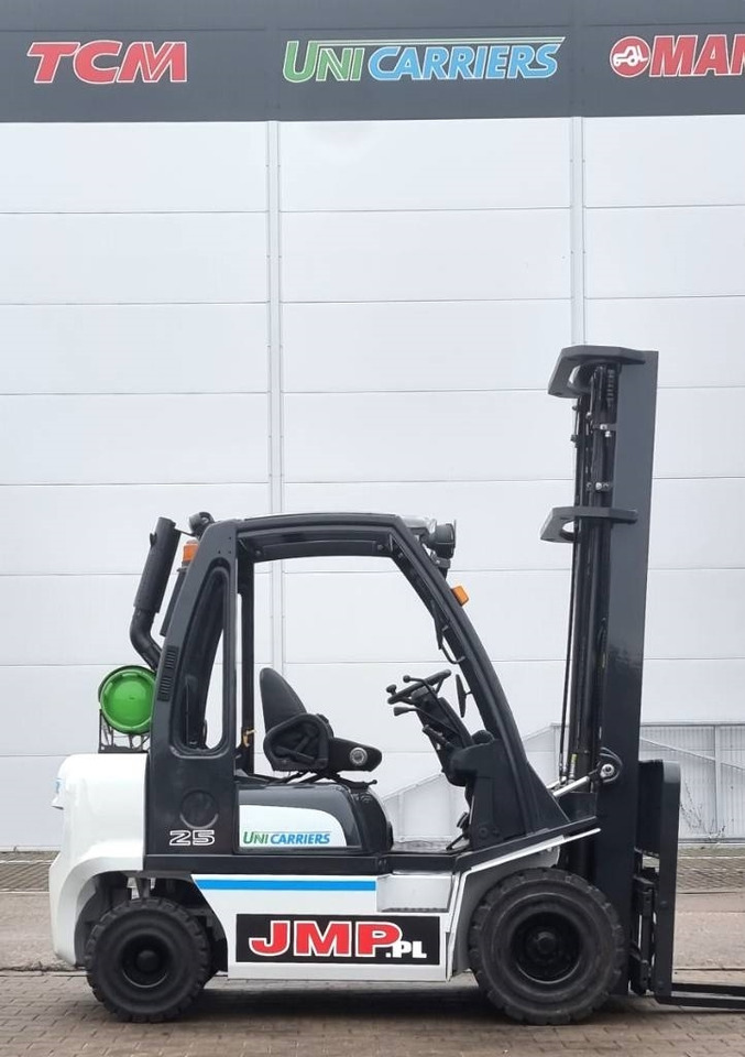 UniCarriers U1D2A25LQ DX25 - رافعة شوكية تعمل بالغاز: صورة 4 UniCarriers U1D2A25LQ DX25 - رافعة شوكية تعمل بالغاز: صورة 4