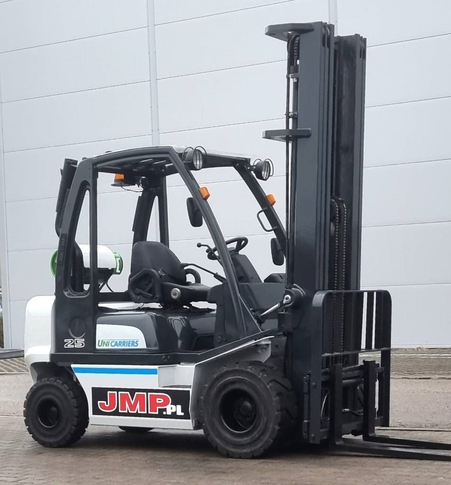UniCarriers U1D2A25LQ DX25 - رافعة شوكية تعمل بالغاز: صورة 5 UniCarriers U1D2A25LQ DX25 - رافعة شوكية تعمل بالغاز: صورة 5