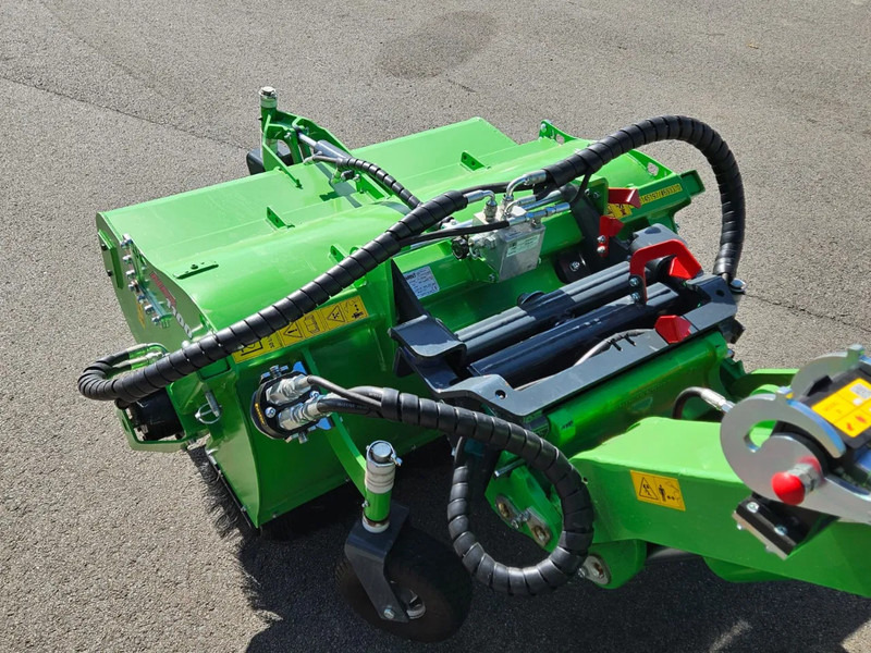 Avant 1100 Borstel met opvangbak - ملحق - الآلات الزراعية: صورة 5 Avant 1100 Borstel met opvangbak - ملحق - الآلات الزراعية: صورة 5