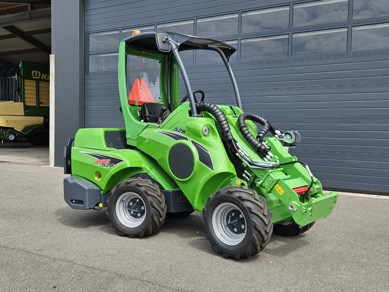 Avant 528 Rental mini-shovel - اللودر المجنزر صغير: صورة 1 Avant 528 Rental mini-shovel - اللودر المجنزر صغير: صورة 1