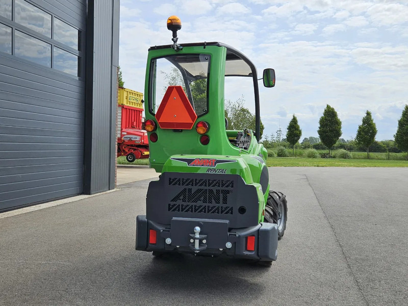 Avant 528 Rental mini-shovel - اللودر المجنزر صغير: صورة 5 Avant 528 Rental mini-shovel - اللودر المجنزر صغير: صورة 5