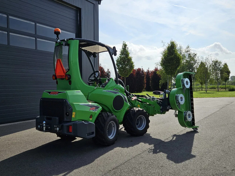 Avant 635i TDL+ mini-shovel - اللودر المجنزر صغير: صورة 4 Avant 635i TDL+ mini-shovel - اللودر المجنزر صغير: صورة 4