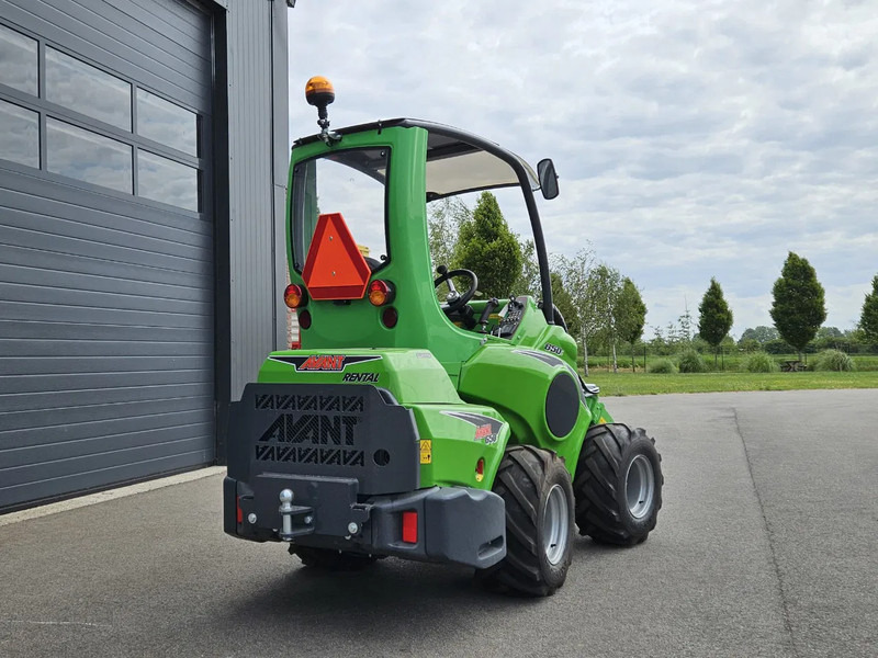 Avant 650i Rental mini-shovel - اللودر المجنزر صغير: صورة 4 Avant 650i Rental mini-shovel - اللودر المجنزر صغير: صورة 4