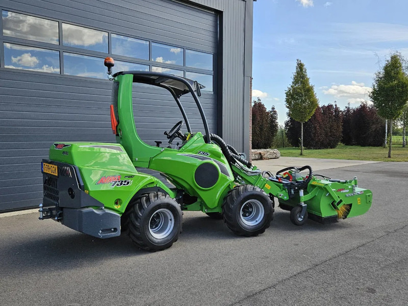 Avant 735i Rental mini-shovel - اللودر المجنزر صغير: صورة 3 Avant 735i Rental mini-shovel - اللودر المجنزر صغير: صورة 3