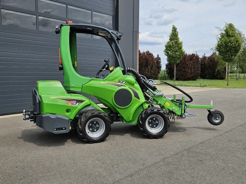 Avant E527 Rental mini-shovel - اللودر المجنزر صغير: صورة 2 Avant E527 Rental mini-shovel - اللودر المجنزر صغير: صورة 2
