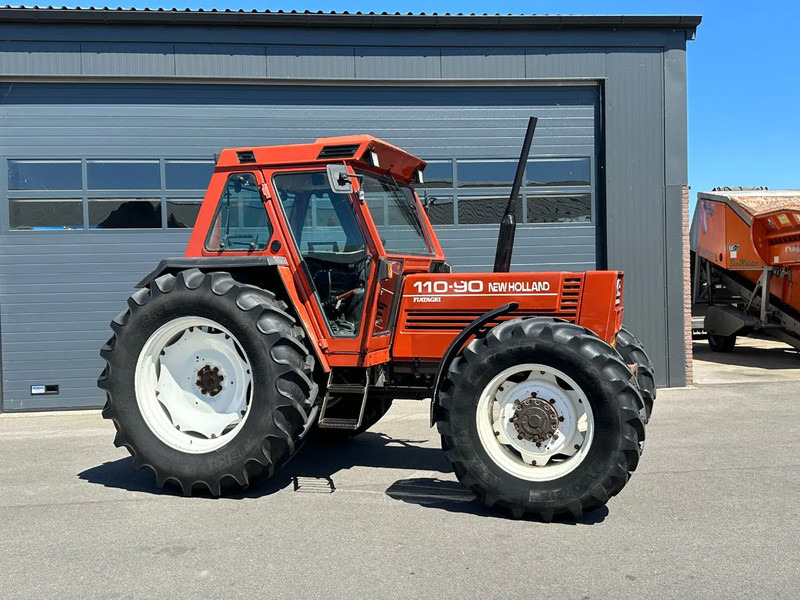 Fiat New Holland 110-90DT 110-90DT - وحدة جر: صورة 2 Fiat New Holland 110-90DT 110-90DT - وحدة جر: صورة 2