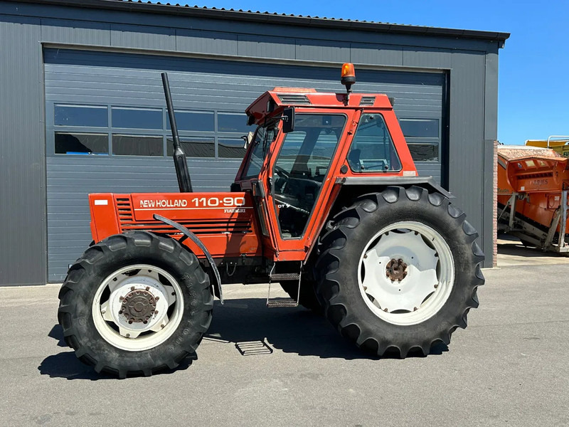 Fiat New Holland 110-90DT 110-90DT - وحدة جر: صورة 5 Fiat New Holland 110-90DT 110-90DT - وحدة جر: صورة 5