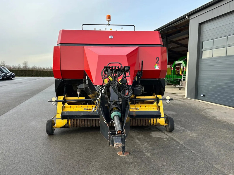 New Holland BB960A CropCutter - الآلات الزراعية: صورة 3 New Holland BB960A CropCutter - الآلات الزراعية: صورة 3