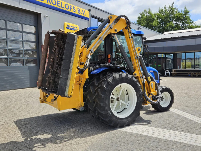 New Holland Boomer 3050 met Bos Maaiarm - جرار صغير: صورة 4 New Holland Boomer 3050 met Bos Maaiarm - جرار صغير: صورة 4