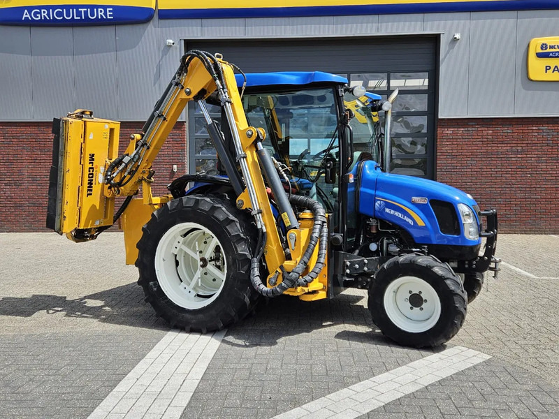 New Holland Boomer 3050 met Bos Maaiarm - جرار صغير: صورة 2 New Holland Boomer 3050 met Bos Maaiarm - جرار صغير: صورة 2