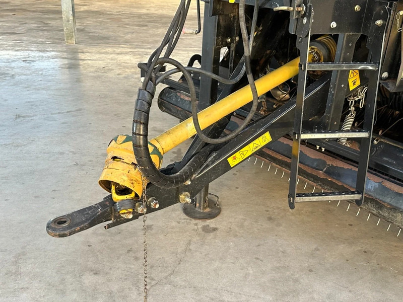 New Holland Roll baler 125 - حصادة: صورة 3 New Holland Roll baler 125 - حصادة: صورة 3