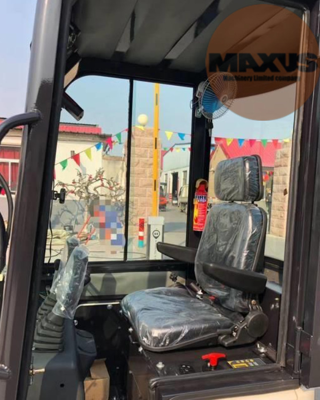 MAXUS Mini-Bagger MAXUS 1700 kg - حفارة مُصَّغرة: صورة 5 MAXUS Mini-Bagger MAXUS 1700 kg - حفارة مُصَّغرة: صورة 5