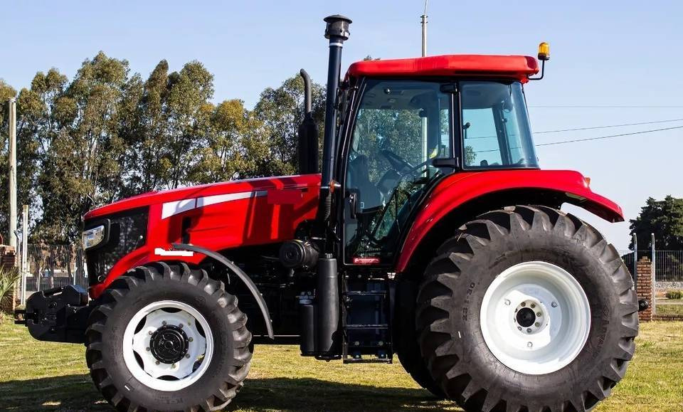 NEW MAXUS X130X HP 4x4 Tractor Euro 5 Warranty up to 10 YEARS | НОВИЙ MAXUS X130X К.с. 4x4 Трактор Євро 5 Гарантія до 10 РОКІВ - جرار: صورة 1 NEW MAXUS X130X HP 4x4 Tractor Euro 5 Warranty up to 10 YEARS | НОВИЙ MAXUS X130X К.с. 4x4 Трактор Євро 5 Гарантія до 10 РОКІВ - جرار: صورة 1