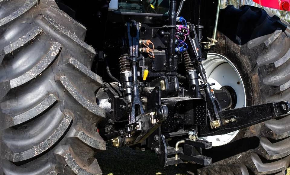 NEW MAXUS X130X HP 4x4 Tractor Euro 5 Warranty up to 10 YEARS | НОВИЙ MAXUS X130X К.с. 4x4 Трактор Євро 5 Гарантія до 10 РОКІВ - جرار: صورة 3 NEW MAXUS X130X HP 4x4 Tractor Euro 5 Warranty up to 10 YEARS | НОВИЙ MAXUS X130X К.с. 4x4 Трактор Євро 5 Гарантія до 10 РОКІВ - جرار: صورة 3