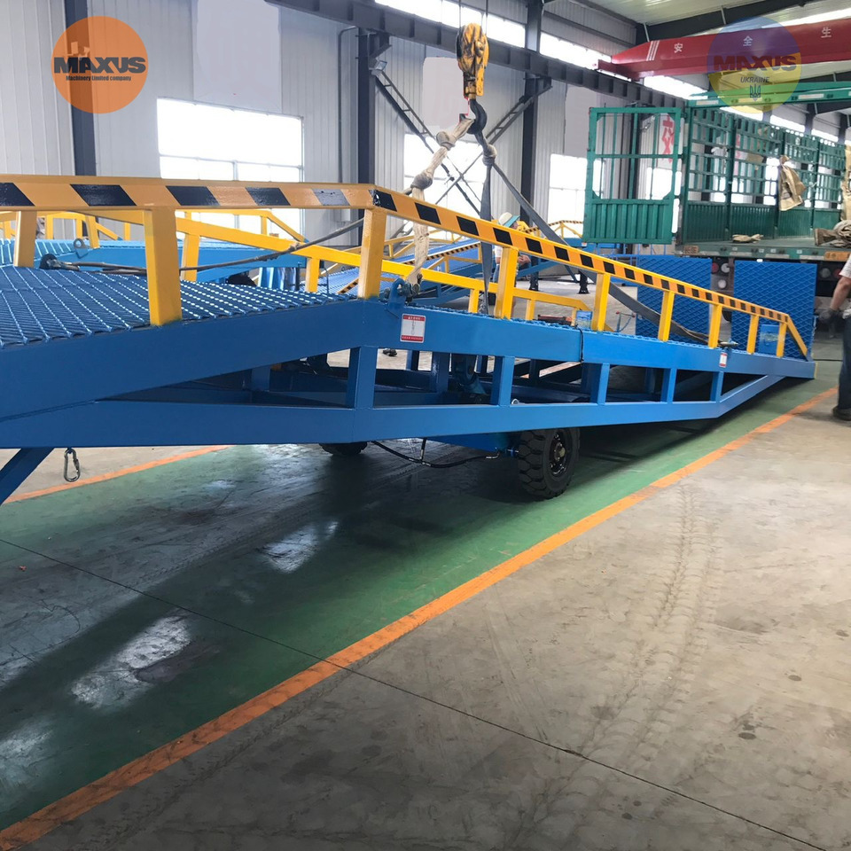Maxus Rampă mobilă de încărcare nouă cu capacitate de 10 tone - منحدر تحميل: صورة 1 Maxus Rampă mobilă de încărcare nouă cu capacitate de 10 tone - منحدر تحميل: صورة 1