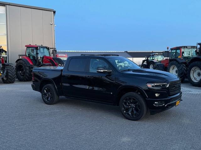 Dodge Ram 1500 Limited - سيارة: صورة 4 Dodge Ram 1500 Limited - سيارة: صورة 4