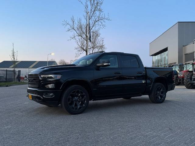 Dodge Ram 1500 Limited - سيارة: صورة 3 Dodge Ram 1500 Limited - سيارة: صورة 3