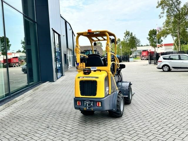 Eurotrac W11 Minishovel NEW! - لودر مفصلي صغير: صورة 5 Eurotrac W11 Minishovel NEW! - لودر مفصلي صغير: صورة 5