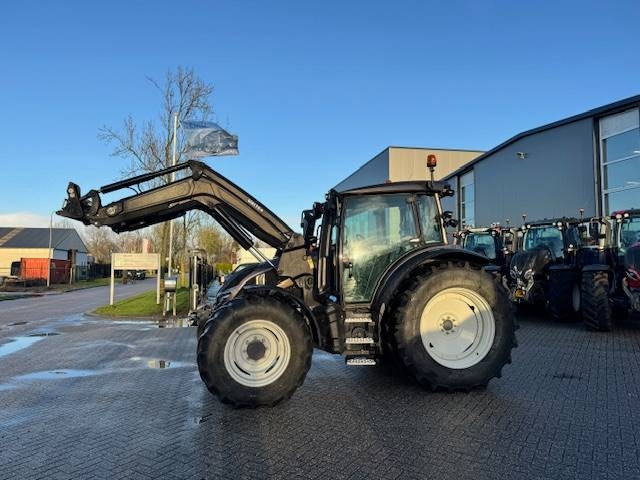 Valtra G115 hitech, 1625 uur, G4 voorlader! - جرار: صورة 2 Valtra G115 hitech, 1625 uur, G4 voorlader! - جرار: صورة 2