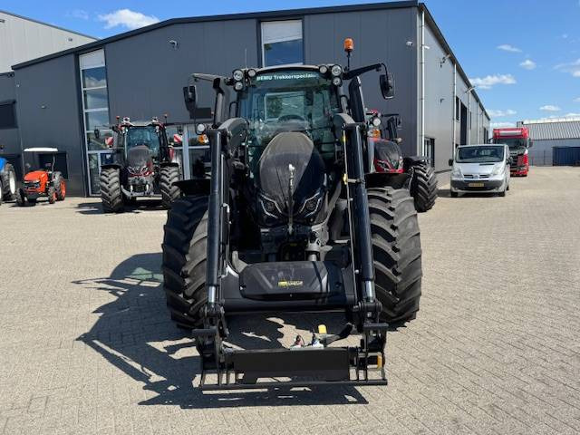 Valtra G125 Ecopower Active, 115 uur!! FH+PTO+Voorlader - جرار: صورة 3 Valtra G125 Ecopower Active, 115 uur!! FH+PTO+Voorlader - جرار: صورة 3