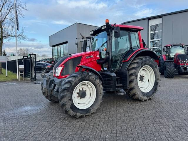 Valtra N123 Hitech5 - جرار: صورة 3 Valtra N123 Hitech5 - جرار: صورة 3