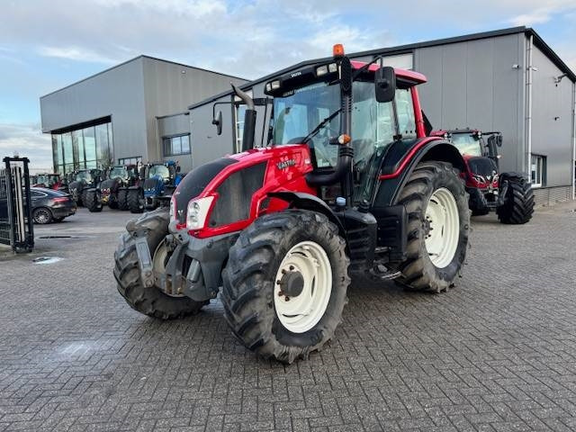 Valtra N123 Hitech5 - جرار: صورة 4 Valtra N123 Hitech5 - جرار: صورة 4