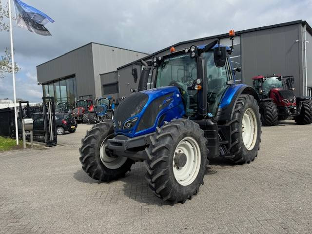 Valtra N134 Versu Smart Touch, GPS - جرار: صورة 5 Valtra N134 Versu Smart Touch, GPS - جرار: صورة 5