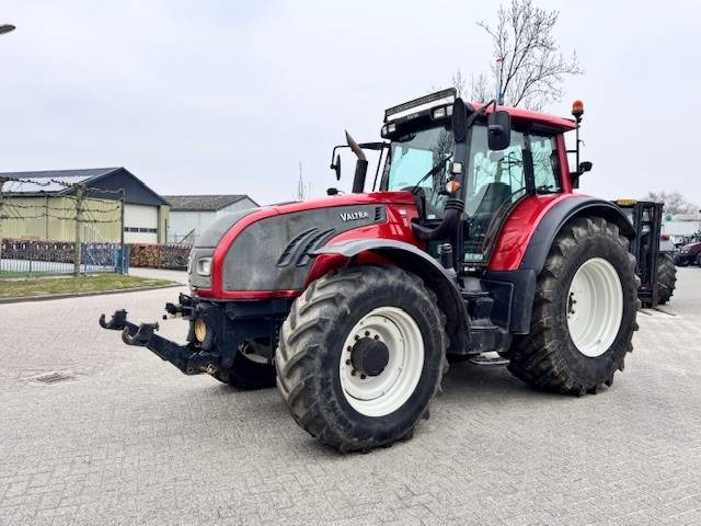 Valtra T172 Direct FH+PTO, 6772 uur! - جرار: صورة 4 Valtra T172 Direct FH+PTO, 6772 uur! - جرار: صورة 4