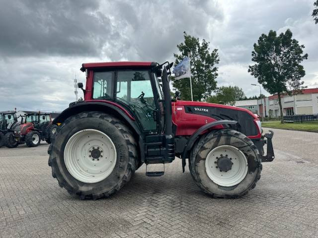 Valtra T193 Hitech TWINTRAC 5900 uur! - جرار: صورة 4 Valtra T193 Hitech TWINTRAC 5900 uur! - جرار: صورة 4