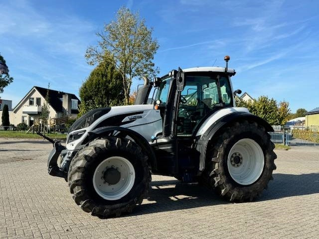 Valtra T214 Versu - جرار: صورة 3 Valtra T214 Versu - جرار: صورة 3