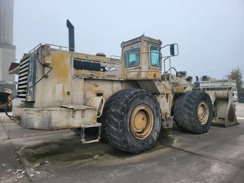 اللودر بعجل Caterpillar 988B: صورة 7