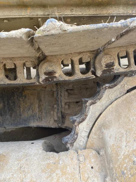 جرافة Caterpillar D4D: صورة 13