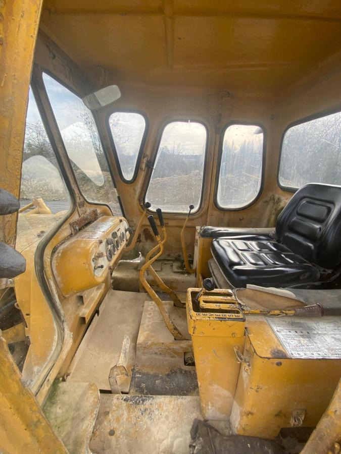جرافة Caterpillar D4D: صورة 7