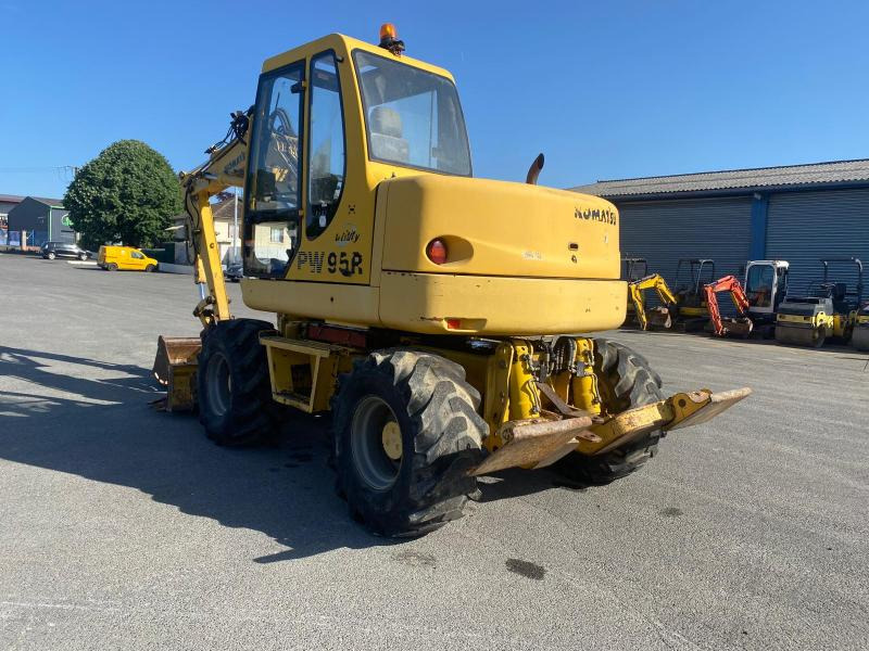 Komatsu PW95 - حفارة دولاب: صورة 2 Komatsu PW95 - حفارة دولاب: صورة 2