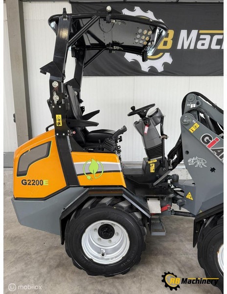Giant G2200E - اللودر بعجل: صورة 3 Giant G2200E - اللودر بعجل: صورة 3