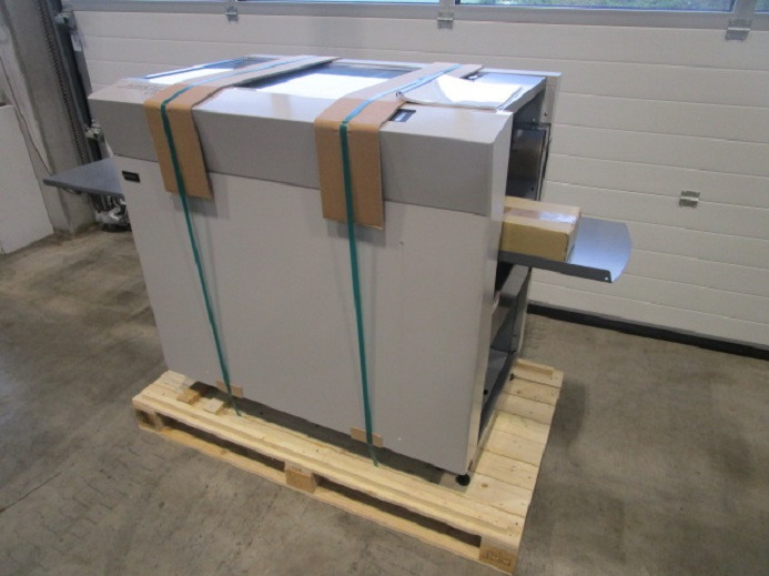 AUTOMATISCHES SCHNEIDSYSTEM UCHIDA AEROCUT ONE - آلة قطع الورق: صورة 2 AUTOMATISCHES SCHNEIDSYSTEM UCHIDA AEROCUT ONE - آلة قطع الورق: صورة 2