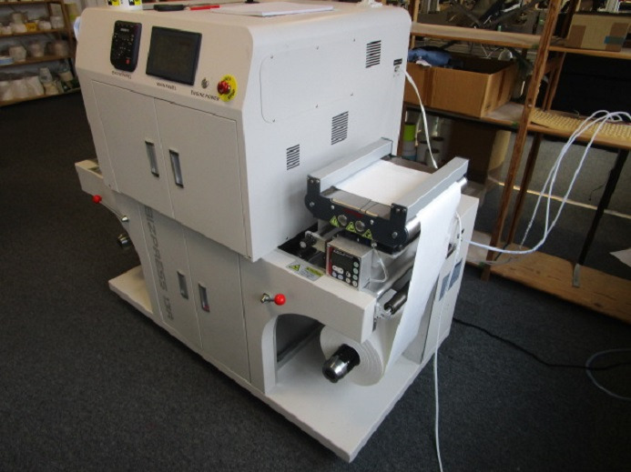 DIGITAL ETIKETTENDRUCKMASCHINE VP320C BIZPRESS 13R - آلات الطباعة: صورة 2 DIGITAL ETIKETTENDRUCKMASCHINE VP320C BIZPRESS 13R - آلات الطباعة: صورة 2