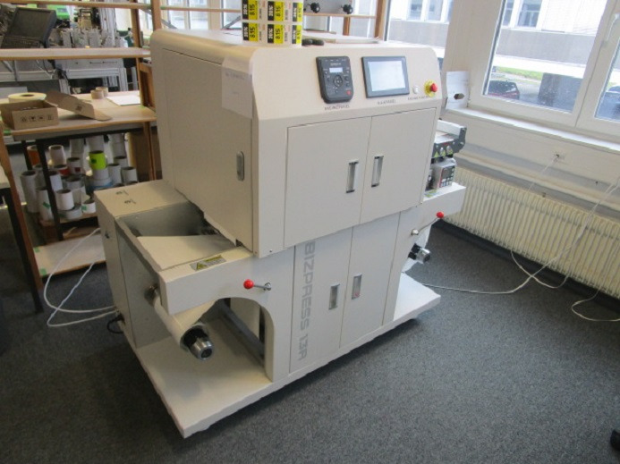 DIGITAL ETIKETTENDRUCKMASCHINE VP320C BIZPRESS 13R - آلات الطباعة: صورة 3 DIGITAL ETIKETTENDRUCKMASCHINE VP320C BIZPRESS 13R - آلات الطباعة: صورة 3