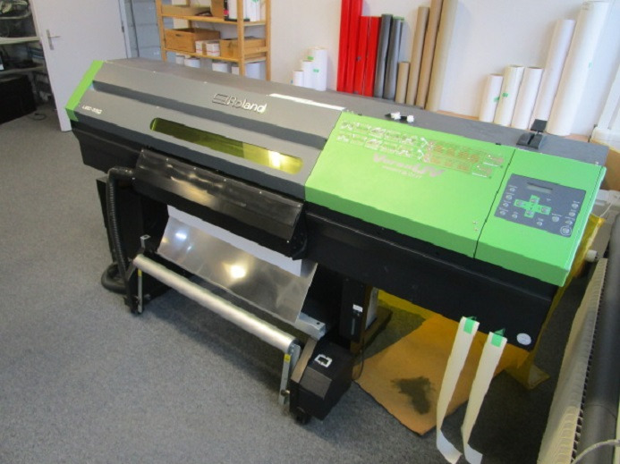 DRUCK- UND SCHNEID-MASCHINE ROLAND LEC-330 - آلة قطع الورق: صورة 3 DRUCK- UND SCHNEID-MASCHINE ROLAND LEC-330 - آلة قطع الورق: صورة 3