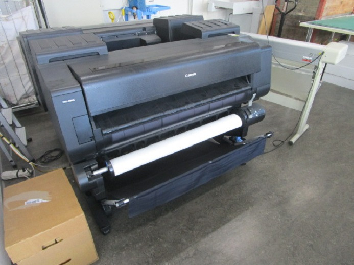 GROSSFORMATDRUCKER CANON PRO-4000S - آلة الطباعة الرقمية: صورة 2 GROSSFORMATDRUCKER CANON PRO-4000S - آلة الطباعة الرقمية: صورة 2