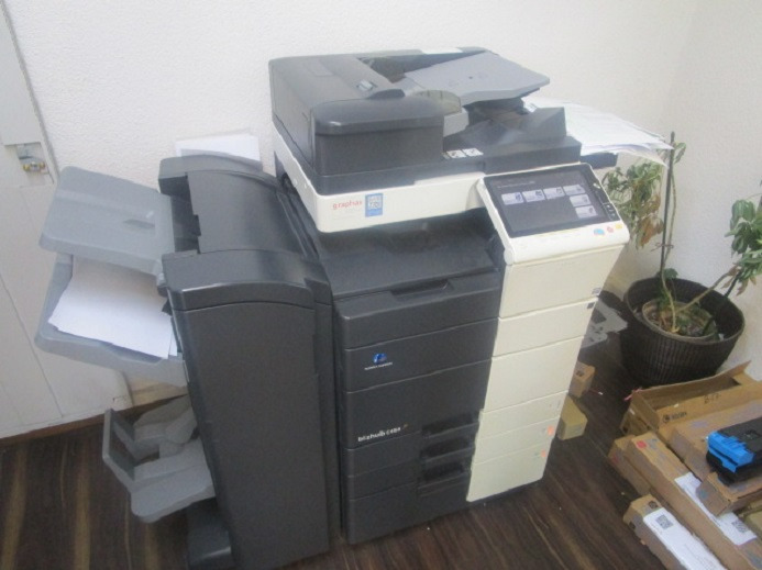 KONICA MINOLTA BIZHUB C458 - آلات الطباعة: صورة 1 KONICA MINOLTA BIZHUB C458 - آلات الطباعة: صورة 1