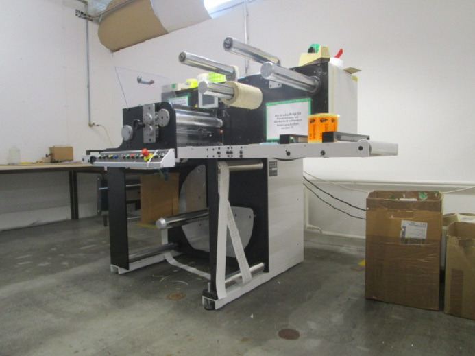 ROLLENSCHNEIDEMASCHINE BGM ELITE 400 SI - آلة قطع الورق: صورة 2 ROLLENSCHNEIDEMASCHINE BGM ELITE 400 SI - آلة قطع الورق: صورة 2