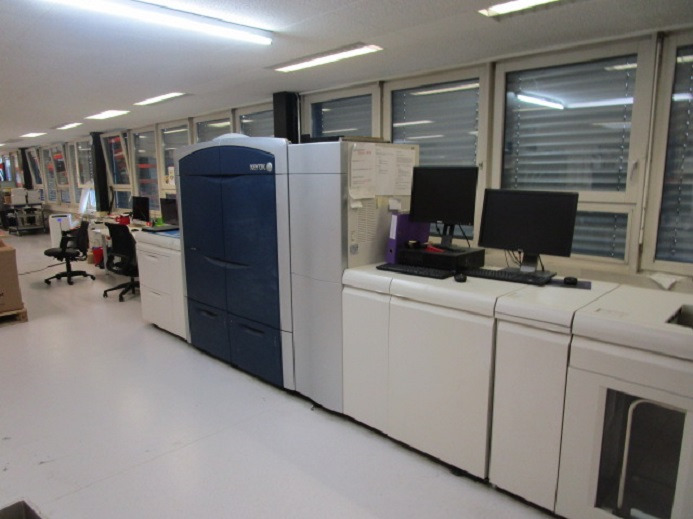 XEROX COLORPRESS 1000 / Colour 1000 mit Freeflow Printserver und Clear Toner - آلة الطباعة الرقمية: صورة 3 XEROX COLORPRESS 1000 / Colour 1000 mit Freeflow Printserver und Clear Toner - آلة الطباعة الرقمية: صورة 3